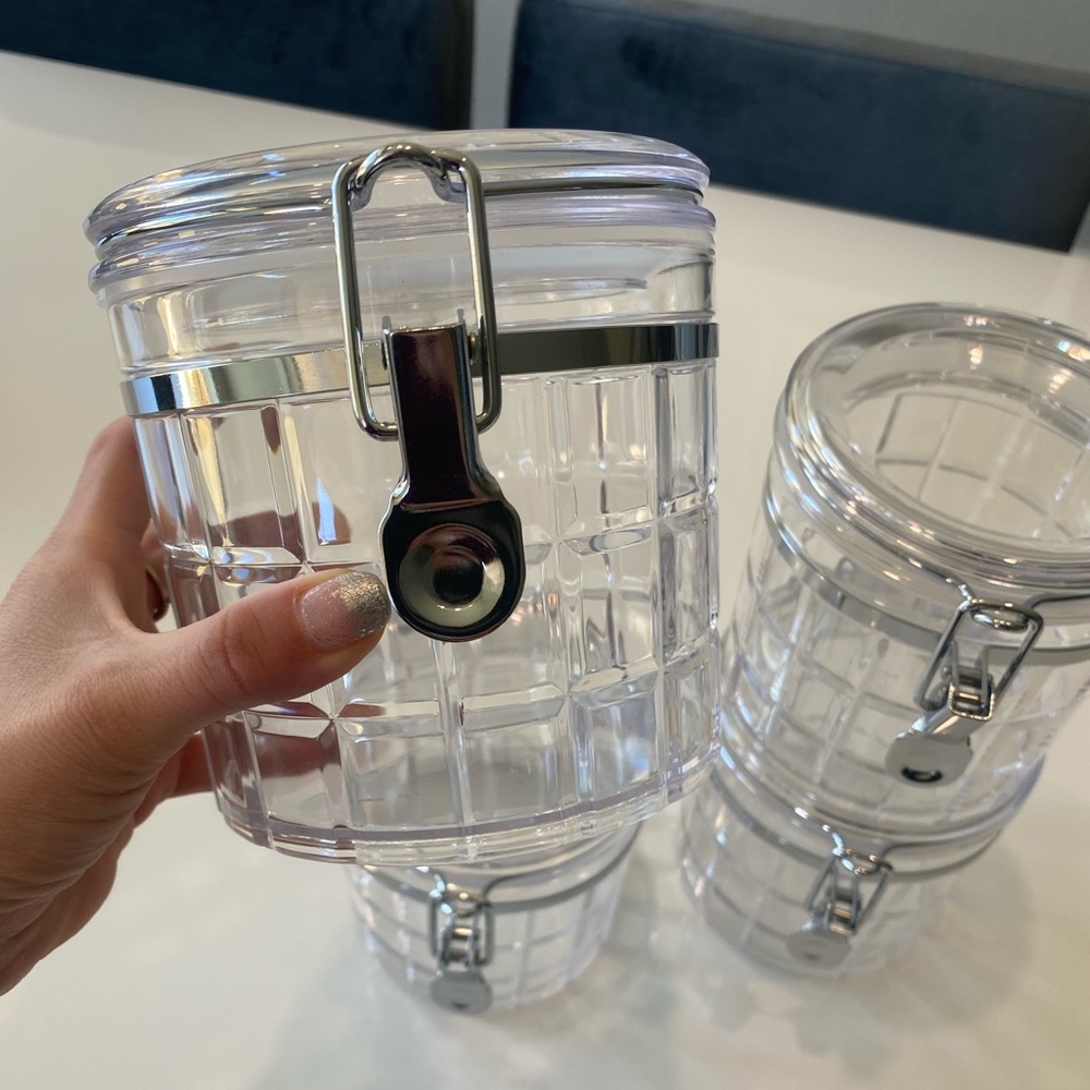 4 Beautiful Empty Cosmetic / Storage Containers - Picture 9 of 12